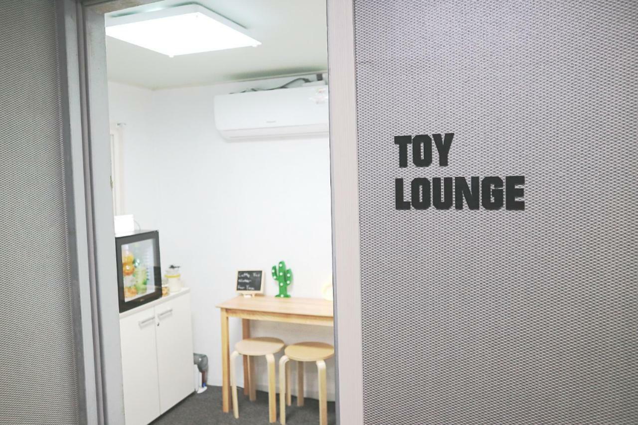 Toy Guesthouse Seoul Eksteriør billede